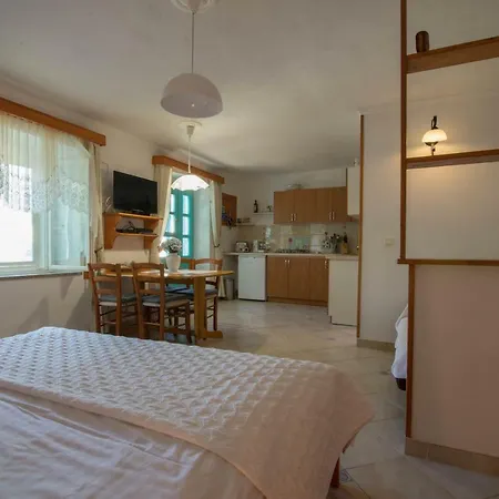 Roberto 2 Apartamento *