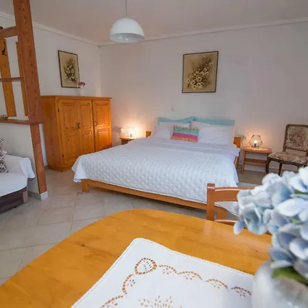 Apartamento Roberto 2 *