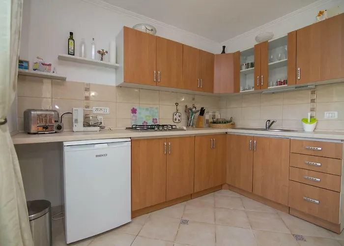 아파트 Roberto 2 베리로신즈