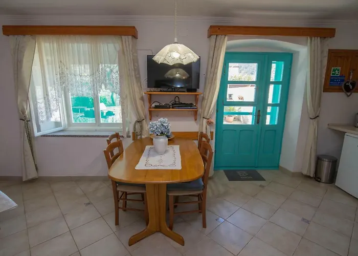 아파트 Roberto 2 *