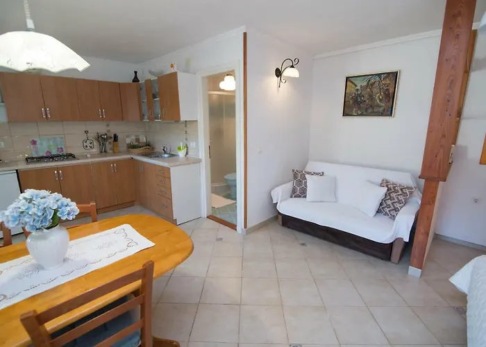 아파트 Roberto 2 베리로신즈